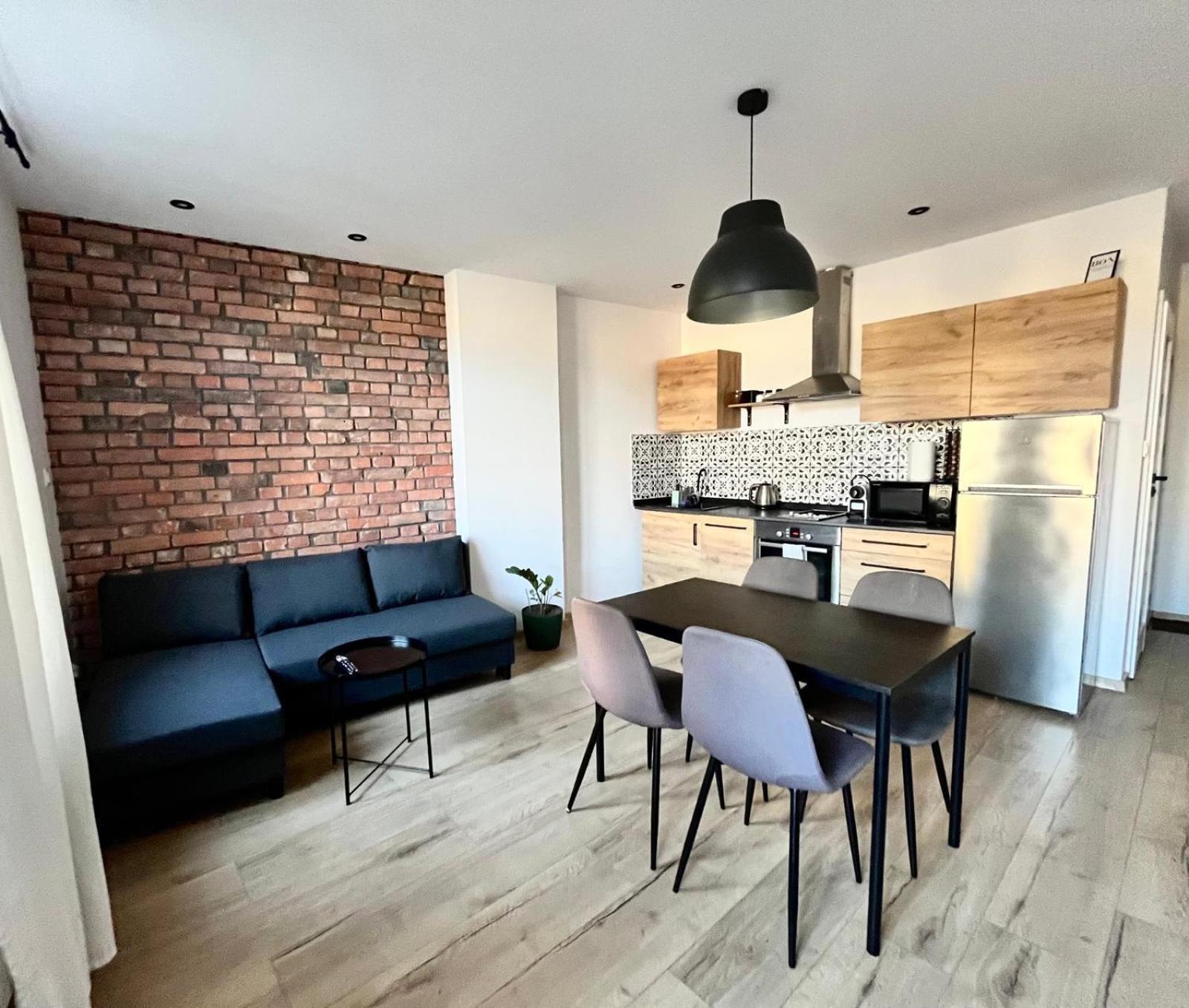 Central Apartment Bydgoszcz Buitenkant foto